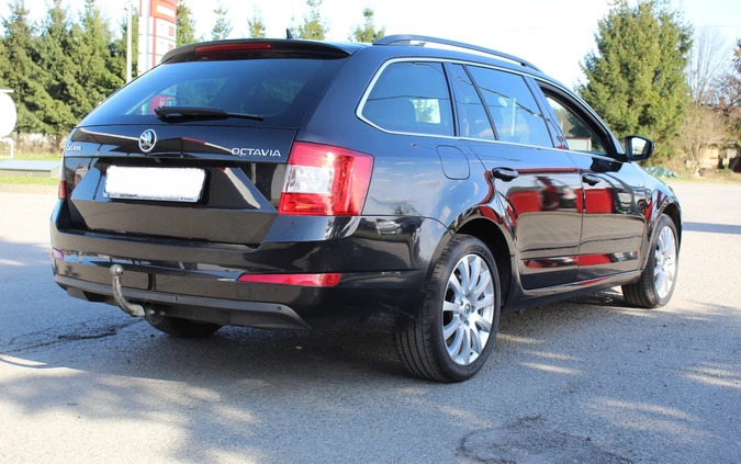 Skoda Octavia cena 46900 przebieg: 154000, rok produkcji 2016 z Bobowa małe 301